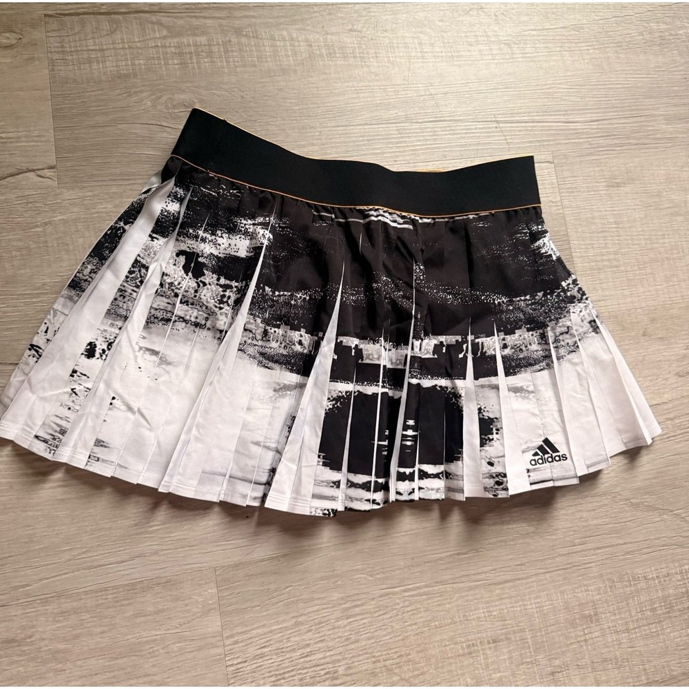 adidas‎ women's medium New York Skirt - Picture 8 of 10